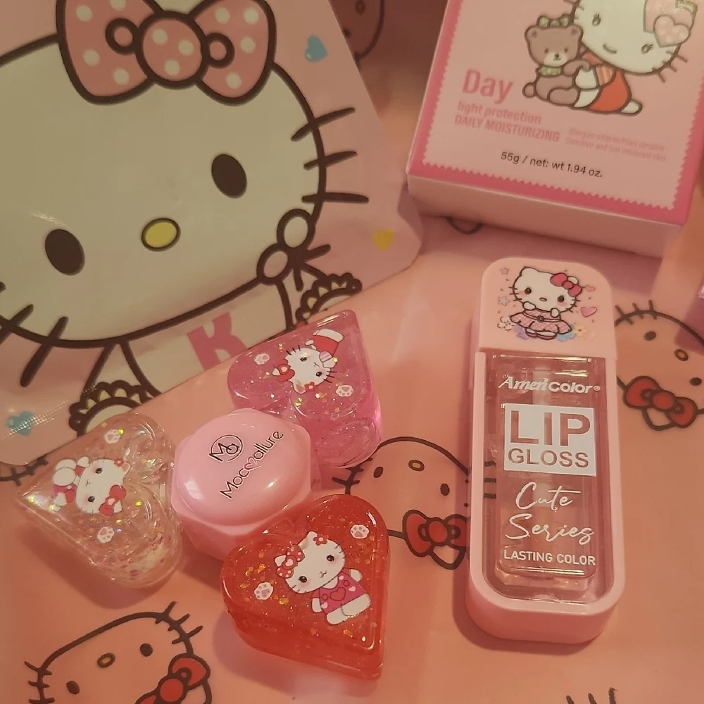 Hello Kitty Bundle Set - Picture 4 of 8